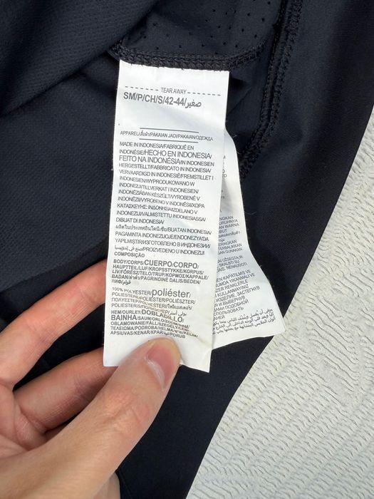 Damska kamizelka do biegania Under Armour Run Anywhere Vest Kurtka 666