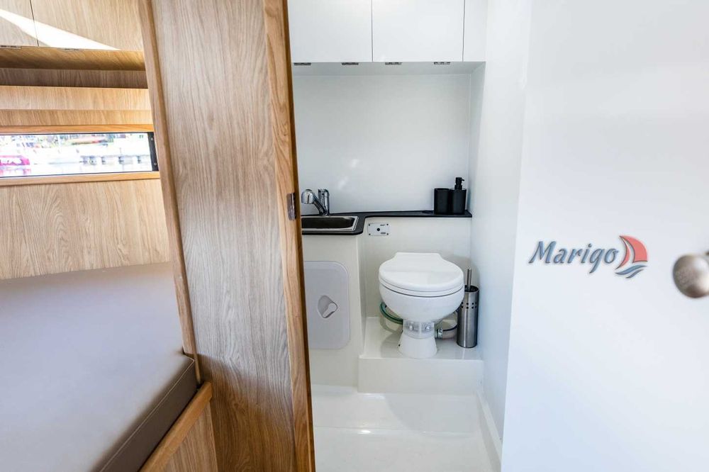 FUTURA 40 Czarter Mazury Jacht Motorowy bez Patentu 1200 PLN MAJ