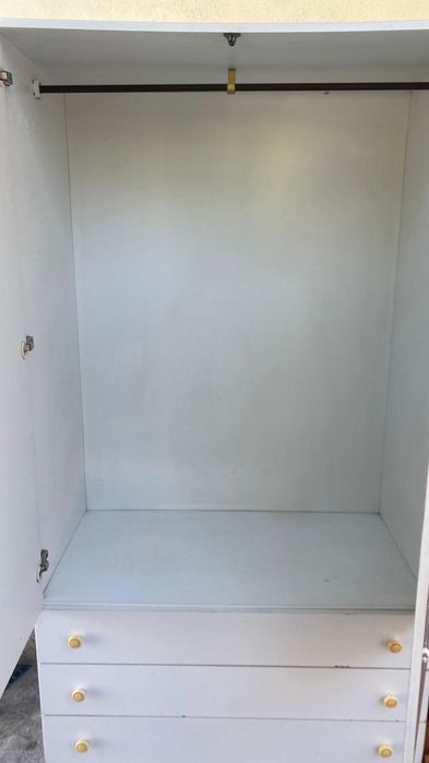 Armário roupa branco