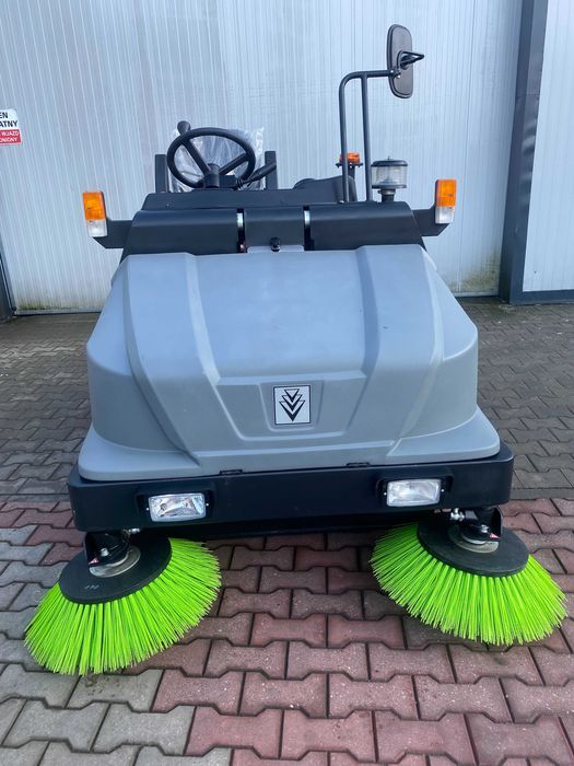 Zamiatarka karcher km 130 130 rd z 2017r
