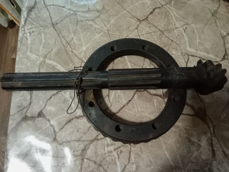 Продам новую пару на главний редуктор. 8*33.ЗАЗ.ВОЛИНКА