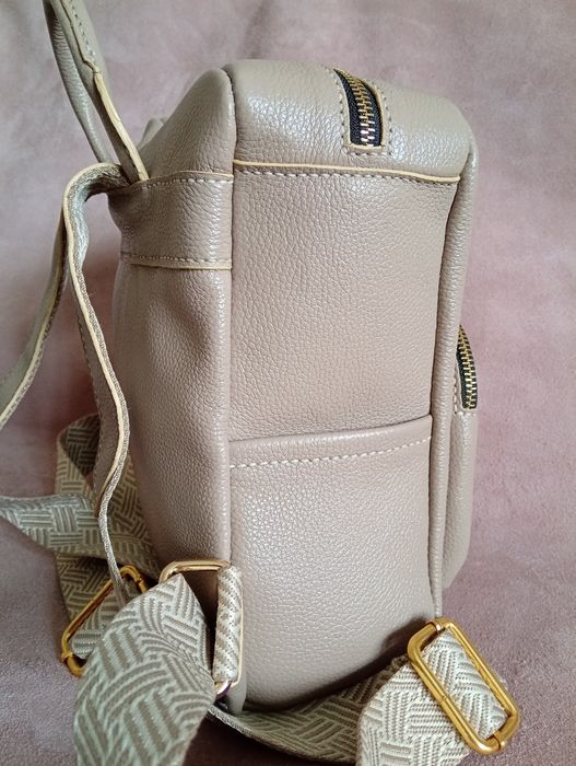 Кожаный женский рюкзак полностью ручная работа