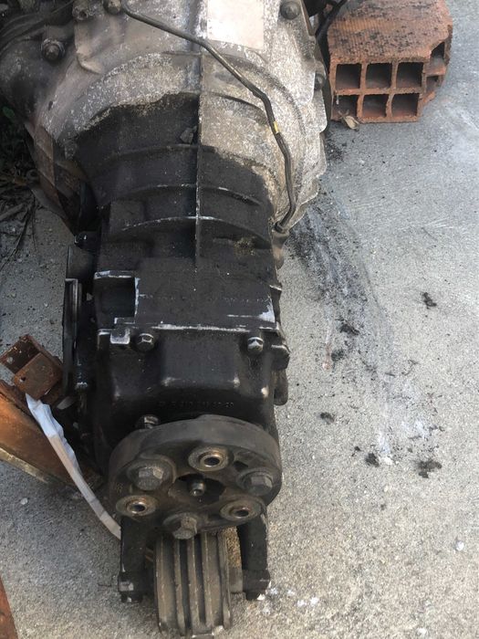 Vendo Mercedes W202 - Motor completo com caixa de velocidades, alternador e motor de arranque.
