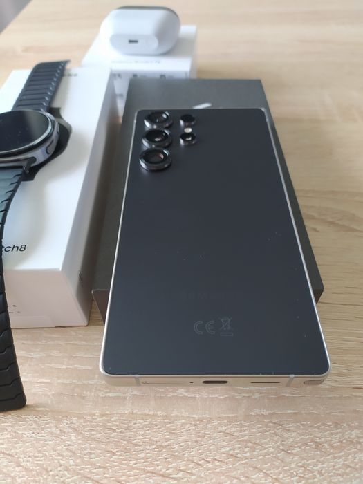 Samsung S 25 ultra, watch 8, buds fe 2025