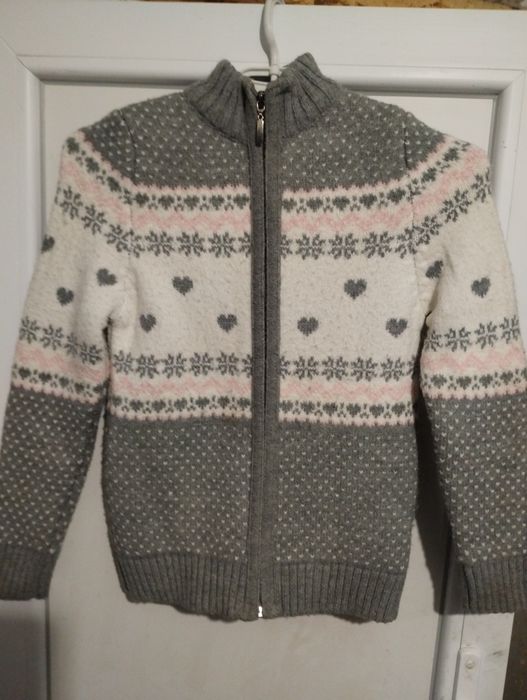 Тепленька кофтинка для дівчаток