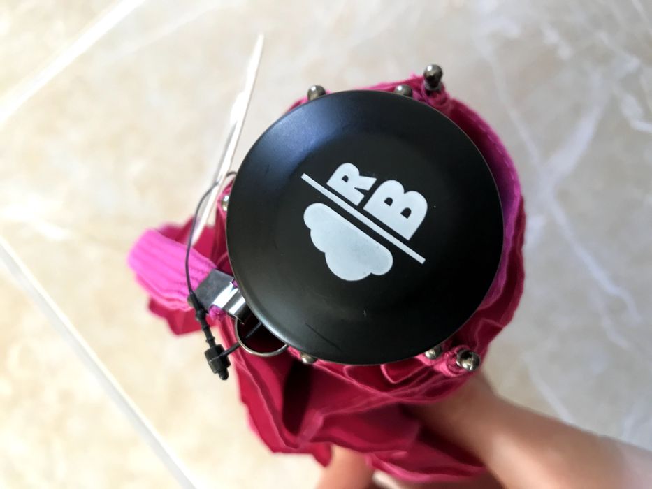 Guarda-chuva cor-de-rosa da marca Rainbow