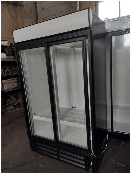 Холодильна шафа вітрина UBC SuperLarge1250 Антрацит.Стан супер.Сервіс