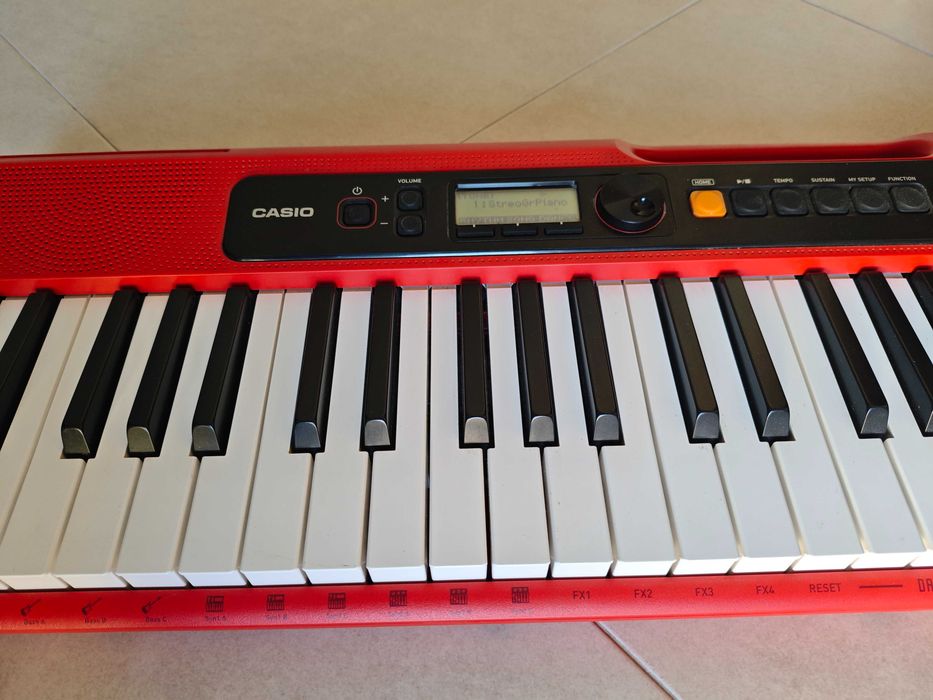 Casio CT-S200 RD
