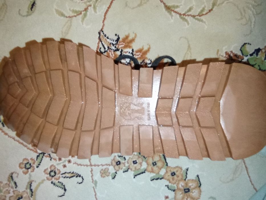 Летние кроссовки