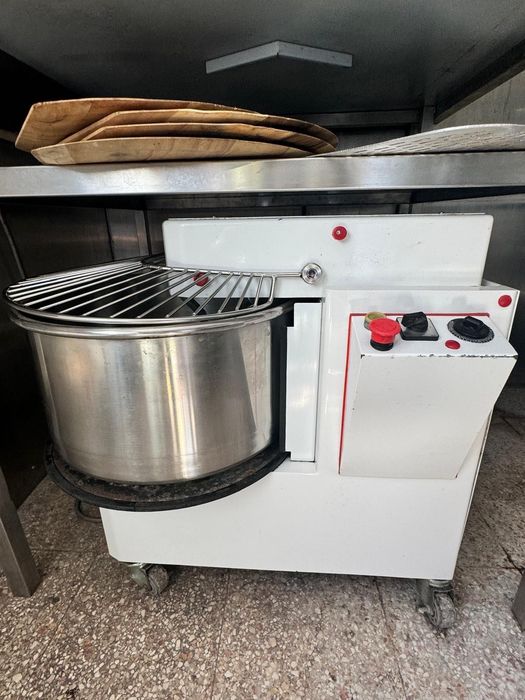 Amassadora Profissional para Padaria/Pizzaria Negociavel