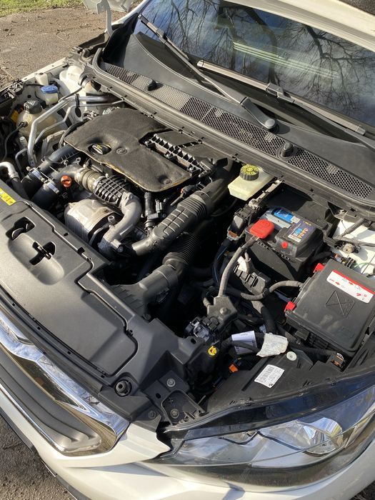 Peugeot 308swt9 рік 2015 1.6t дизель