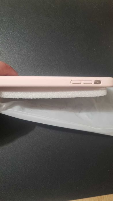 Etui. plecki iPhone 11