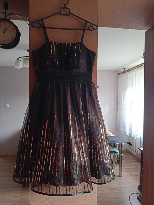 Sukienka gorsetowa na regulowane ramiączka rozm 36B. C&A.