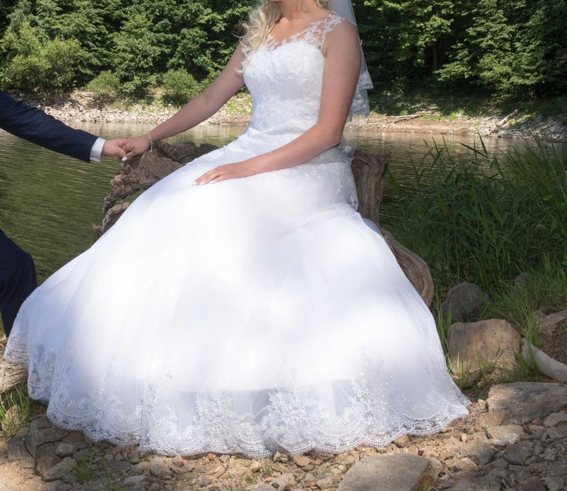 Sprzedam suknię ślubną rozm.38