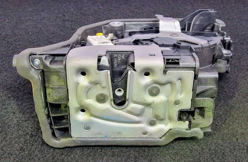 Fechadura / Fecho Porta Trás Esquerdo 747314705 - BMW X3