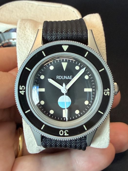 Rdunae R6 - Movimento seiko nh35
