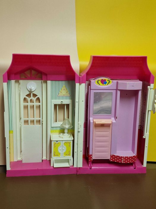 Casa da Barbie portátil - troley com rodas
