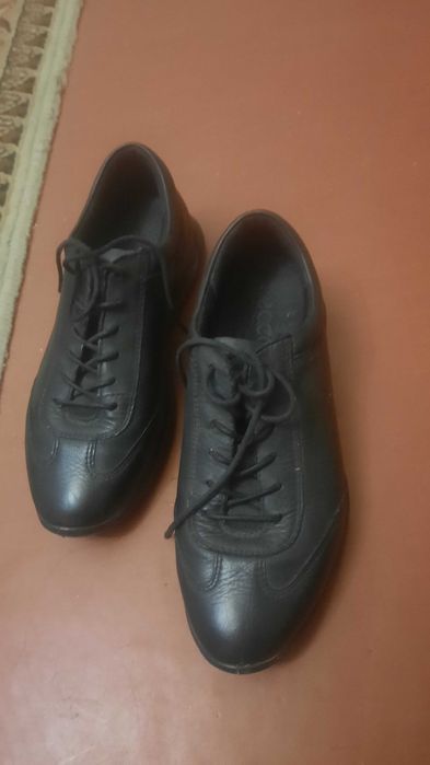 Шкіряні кросівки Ессо.Нові