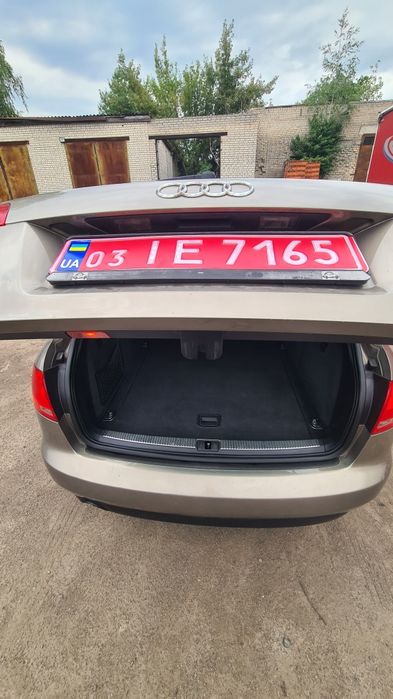 Audi a4 b7 2006р 1.6 Бензин МРІ