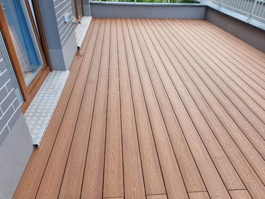 Deska  tarasowa kompozytowa  drewno naturalne.19,00 netto/mb PROMOCJA