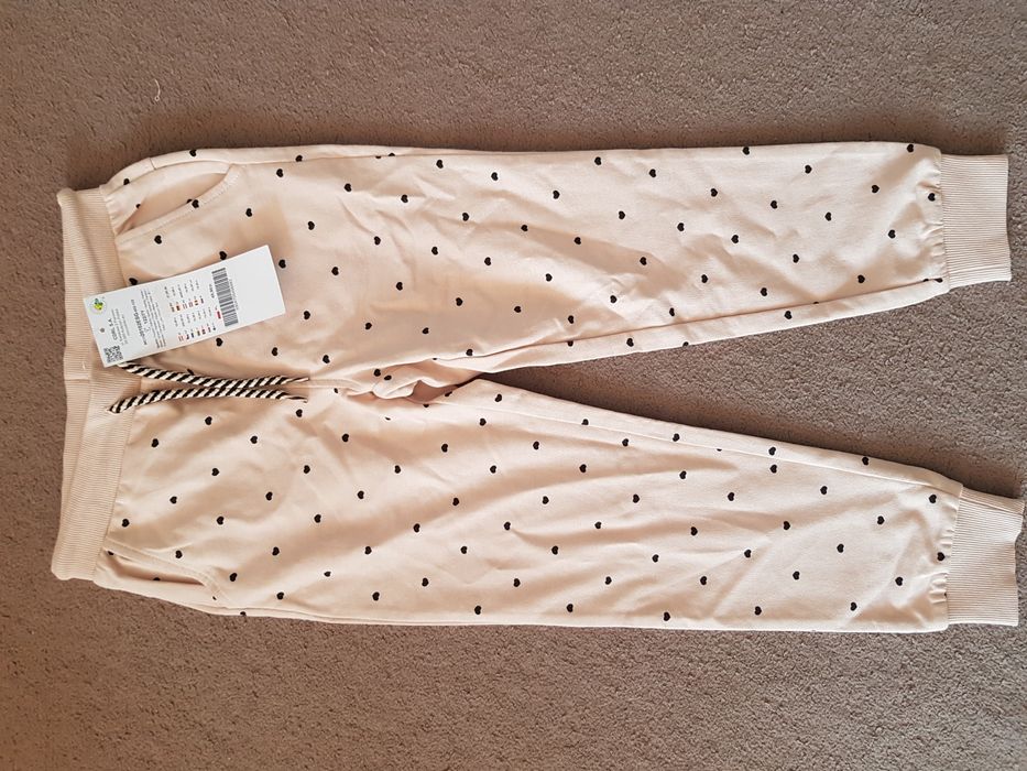 NOWE spodnie dresowe Coccodrillo 122