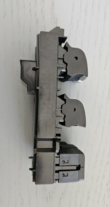 Comando central de elevadores de vidros e fecho centralizado