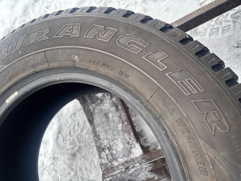 265-65-R17 GOODYEAR 2штуки джиповская всесезонная резина GERMANY 2022