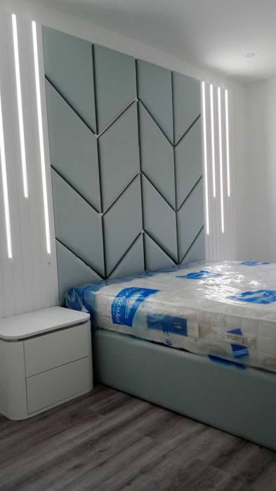 Cama Casal Estofada + mesas de cabeceira -  NOVO - FABRICA