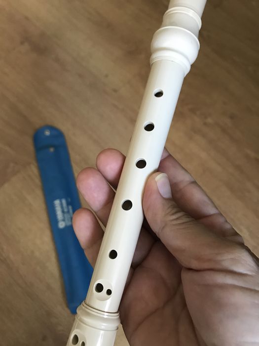 Flauta doce soprano Yamaha modelo YRS-24B
