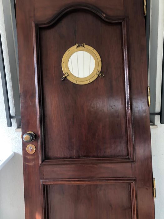 Porta de Entrada de Madeira Maciça