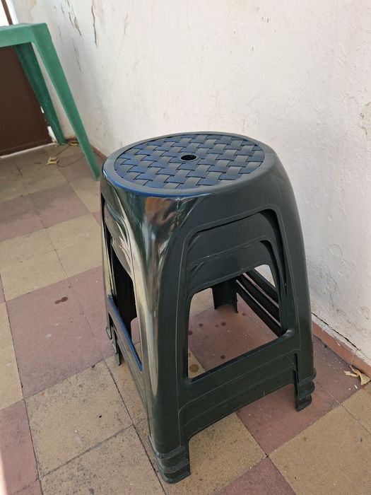 3 Bancos de Plástico Verdes – Exterior/Jardim – Conjunto