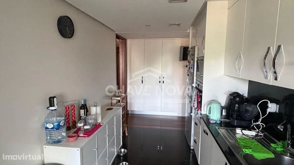 APARTAMENTO T2 | CANIDELO | 103 M² | VARANDA 5,60 M² | BOX 17,50 M² |