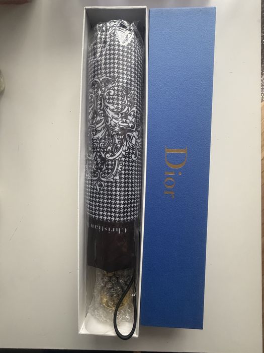 Parasol – elegancki, składany, automatyczny