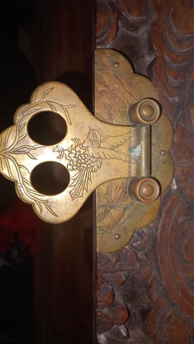 Antiguidade Baú com Motivos Marítimos