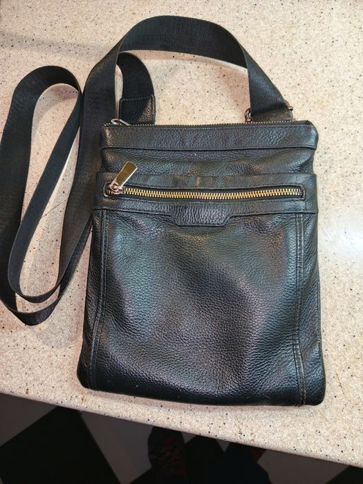 Сумочка кожа у нормальному стані.