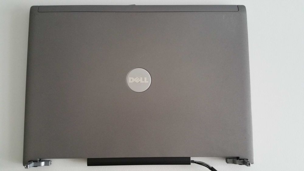 DELL Latitude D820 Computer Monitor.64283825579138121