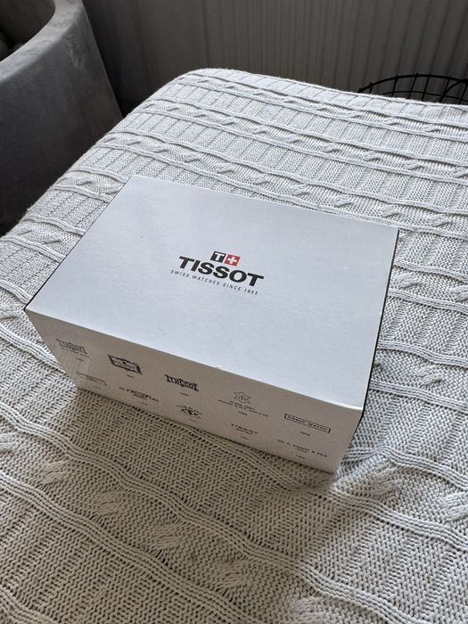 Годинник tissot traditional