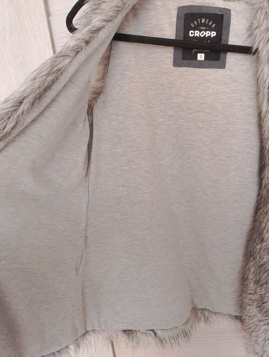 Futerko bez rękawów Cropp