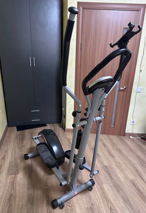 Орбітрек Atlas Sport в хорошому стані Еліптичний тренажер