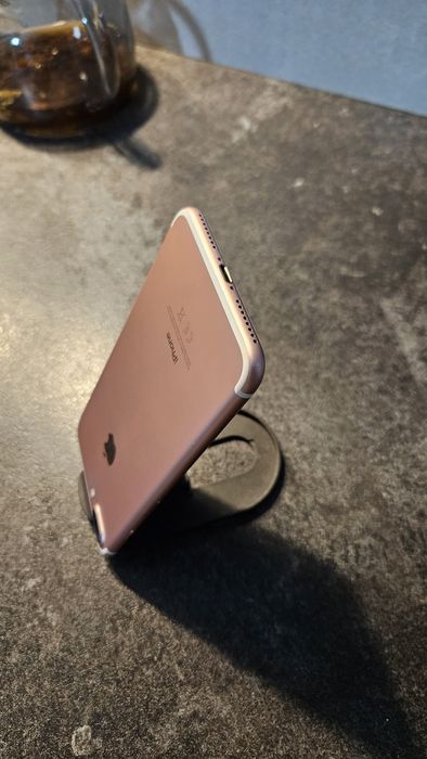 iPhone 7 без ремонту