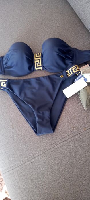 Strój kąpielowy dwu częściowy