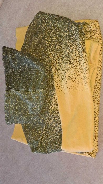 Худі Н&M з текстовим принтом