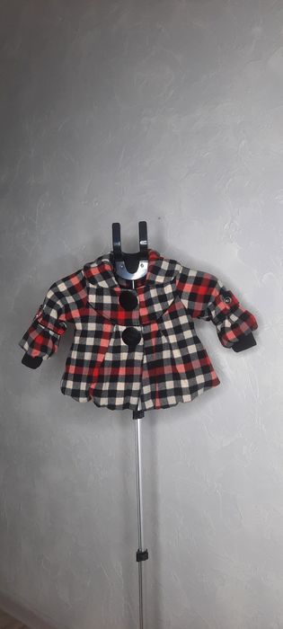 Продам пальто для дівчинки