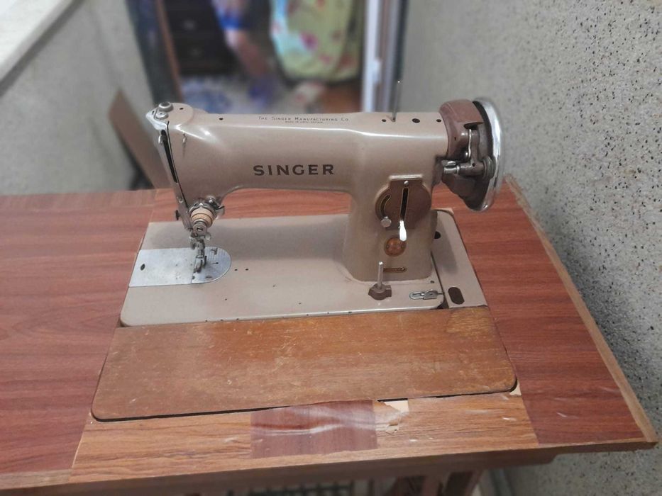 Máquina de costura Singer 191K1
