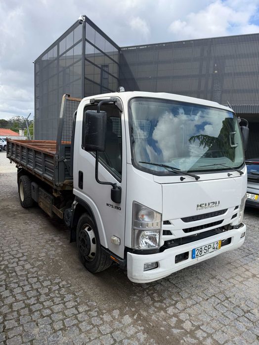 Isuzu N75.190 Tribasculante Nacional