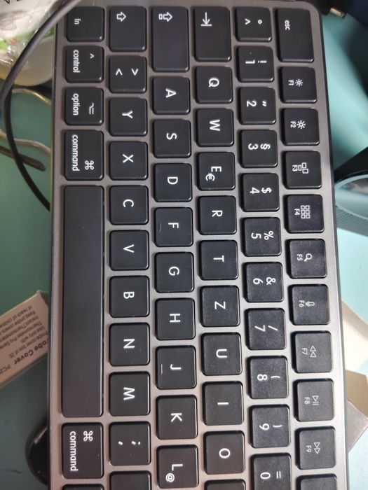Klawiatura pełnowymiarowa solidna plus mysz bluetooth