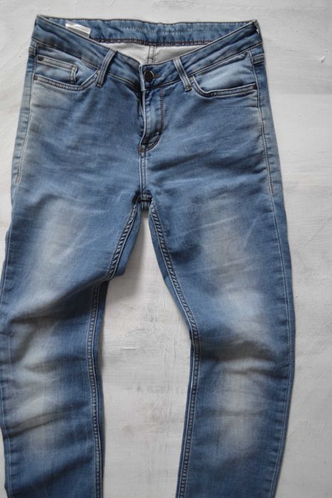 jasne jeansy spodnie proste biodrówki Mustang 29/32