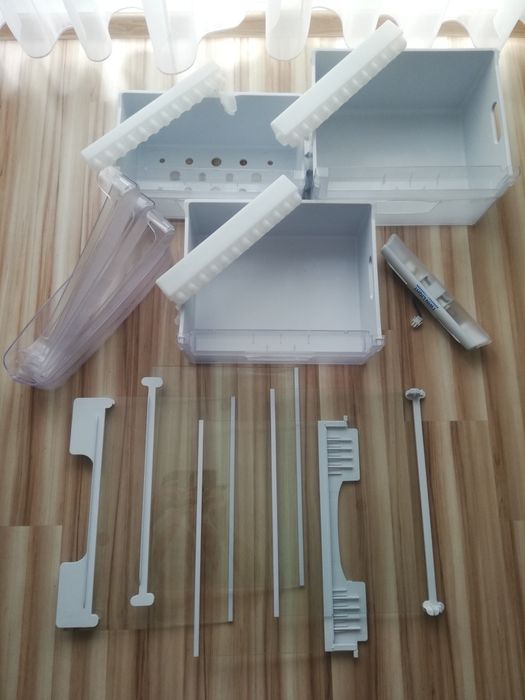 Półki do lodówki Indesit model: BIAA 13P F