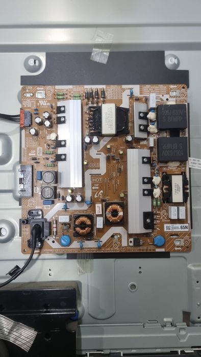 Varias peças de tvs