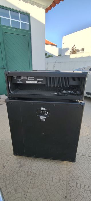 Amplificador de guitarra Line 6 Spider III HD75 com gabinete Line 6 Spider 4x12